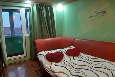 Dau in chirie apartament 2 camere, in Nufarul - 8