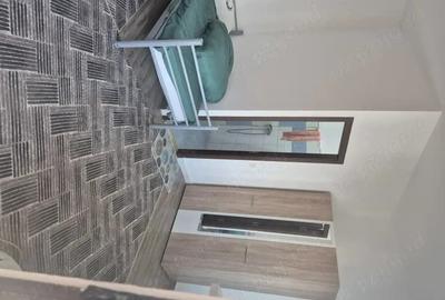 Spațiu comercial, de 150 mp, în Central - 3