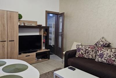 Spațiu comercial, de 68 mp, în Capitol - 2