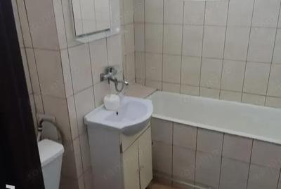 Apartament cu 2 camere decomandat în Medicină