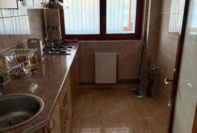 Apartament cu 2 camere semidecomandat în Unirii Sud