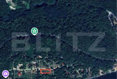 Teren de 1558 mp, în Est