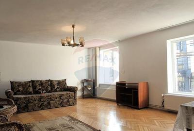 Apartament spa?ios intr-o cladire istorica, zona cent... - 10