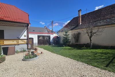 Casă cu 3 camere cu Teren 1049 Mp în Satulung - 2