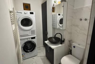 Apartament cu 3 camere decomandat în Central - 1