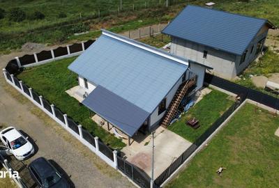 Casă cu 4 camere cu Teren 500 Mp în Central - 2