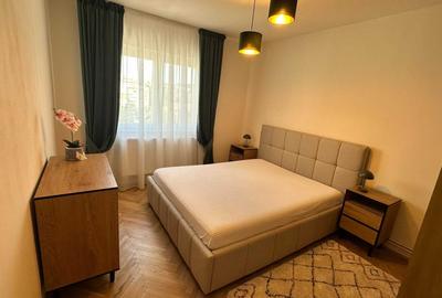 Apartament cu 3 camere decomandat în Central - 3