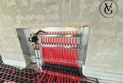 Apartament cu 4 camere decomandat în Central