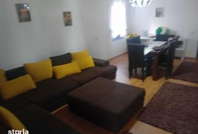 Casă cu 3 camere cu Teren 100 Mp în Central - 1