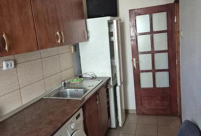 Garsonieră decomandată în Apusului - 2