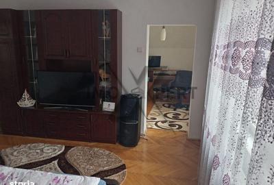Casă cu 8 camere cu Canalizare în Mihai Viteazu - 4