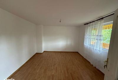 Casă cu 4 camere în Coțofenești - 12