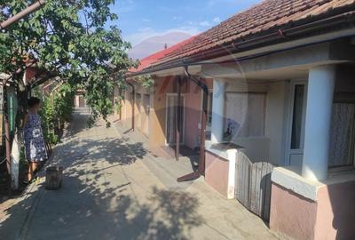 Casa / Vila cu 5 camere de vanzare - 3