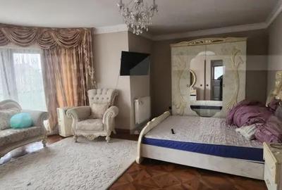 Casă cu 5 camere cu Teren 500 Mp în Criș - 2