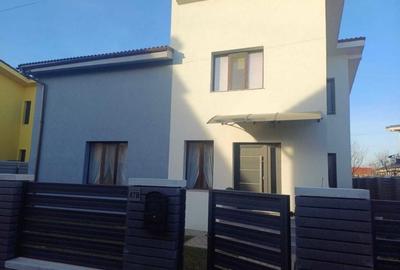 Casă individuală cu 3 camere cu Canalizare în Est - 2