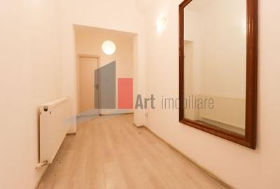 Apartamentul "REHEGUA" , stradal, bloc "REABILITAT" - 16