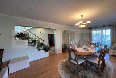 Casă cu 4 camere cu Teren 19 Mp în Central - 3