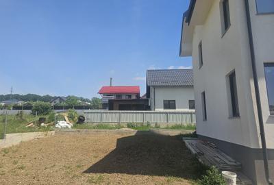 Casă cu 4 camere în Central - 8