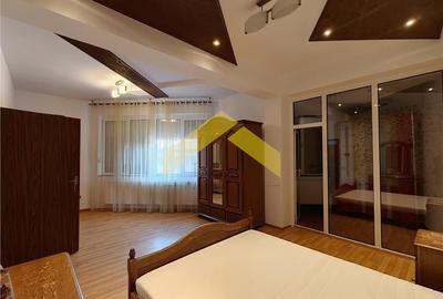 Apartament cu 3 camere semidecomandat în Ultracentral - 3