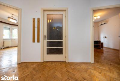 Apartament cu 3 camere în Centrul Civic - 12