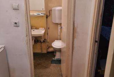 46mp cu Mobilier de Epocă în Bloc Solid din 1975 - 7