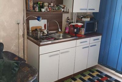 Ofer spre inchiriere o Camera Zona Vitan Mall, sector.3 - 3