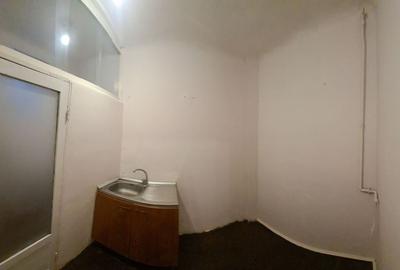 De Vanzare Casa Individuala cu 1 camere, Romana sector 1 - 6