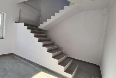 Apartament cu 3 camere decomandat în Micălaca - 16