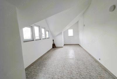 Casă cu 6 camere cu Teren 3150 Mp în Central - 2