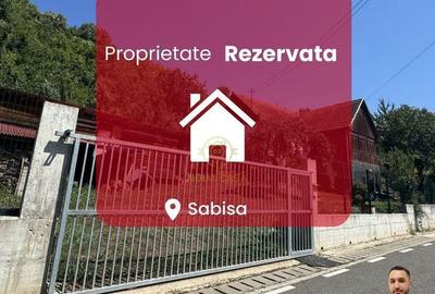 Casă cu 3 camere cu Teren 3500 Mp în Săbișa