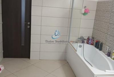 Apartament 4 camere, bloc 1983, 85 mp + mansarda 70 mp Maratei 2 Apartament 4 camere, bloc 1983, 85 mp + mansarda 70 mp Maratei 2 - 6