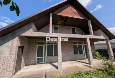 Casă cu 5 camere cu Piscina în Stânca (Comarna) - 13