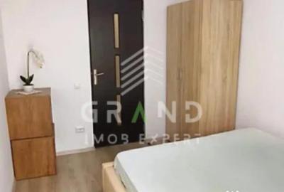 Apartament cu 3 camere semidecomandat în Central - 2