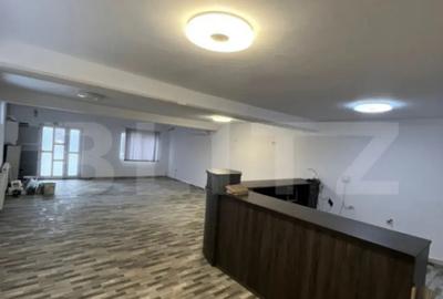 Casă cu 3 camere cu Teren 318 Mp în Central - 2