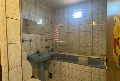 Apartament cu 2 camere decomandat în Decebal