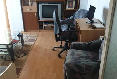 Apartament cu 3 camere decomandat în Central - 4