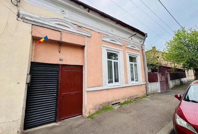 Casă cu 3 camere cu Teren 242 Mp în Central - 2