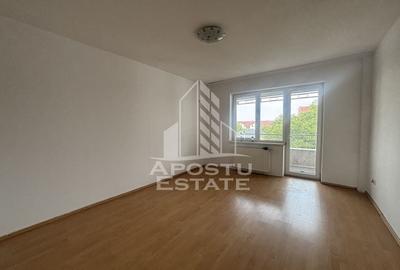 Apartament cu doua camere in zona Girocului, loc de parcare - 2