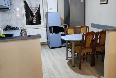 Apartament cu 3 camere decomandat în Central - 3