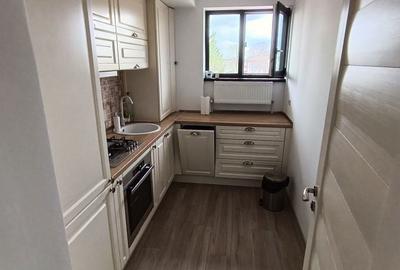 Apartament cu 3 camere decomandat în Est - 2