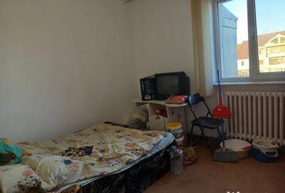 Apartament cu 2 camere semidecomandat în Minerul - 3