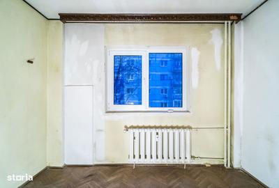 Apartament cu 3 camere semidecomandat în 1 Mai - 1
