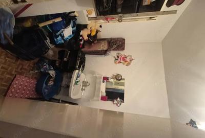 Apartament cu 3 camere decomandat în Micro IV - 2