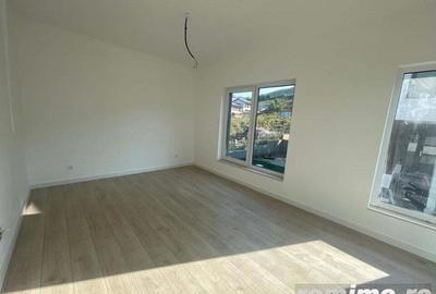 Casă cu 4 camere cu Teren 250 Mp în Florești - 2