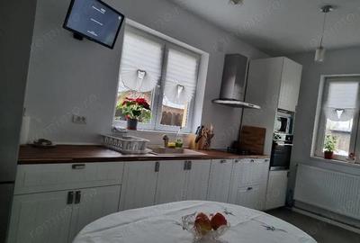 Casă cu Teren 1161 Mp în Islaz - 5