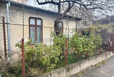 Teren  + Casa demobilabila sau renovabila pe Calea Serban Voda - 1