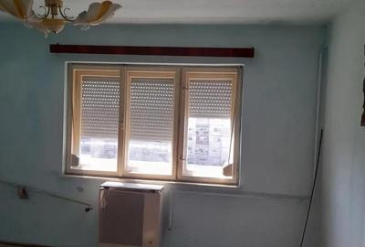 Apartament cu 3 camere decomandat în Central - 3