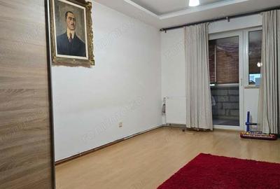 Apartament 4 camere in Deva, zona ultracentrala-Decebal - 2