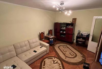 Apartament cu 3 camere în Dărmănești
