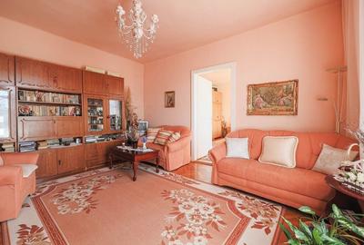Apartament cu 2 camere semidecomandat, mobilat în Ultracentral